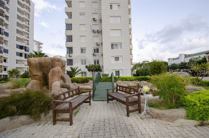 شقة 3 + 1 مع مطبخ منفصل في منطقة كوندو 200 م على البحر