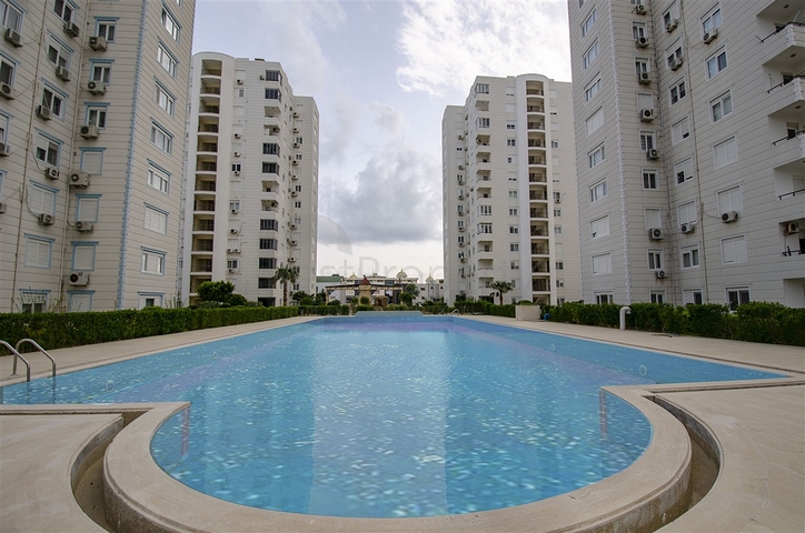 شقة 3 + 1 مع مطبخ منفصل في منطقة كوندو 200 م على البحر