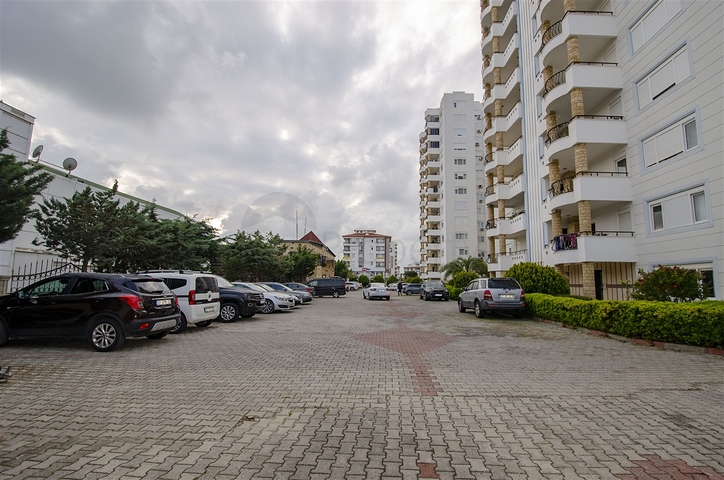 شقة 3 + 1 مع مطبخ منفصل في منطقة كوندو 200 م على البحر