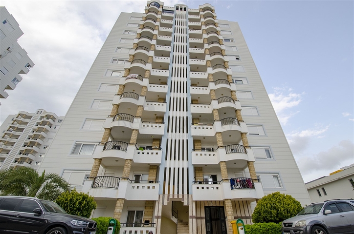 شقة 3 + 1 مع مطبخ منفصل في منطقة كوندو 200 م على البحر