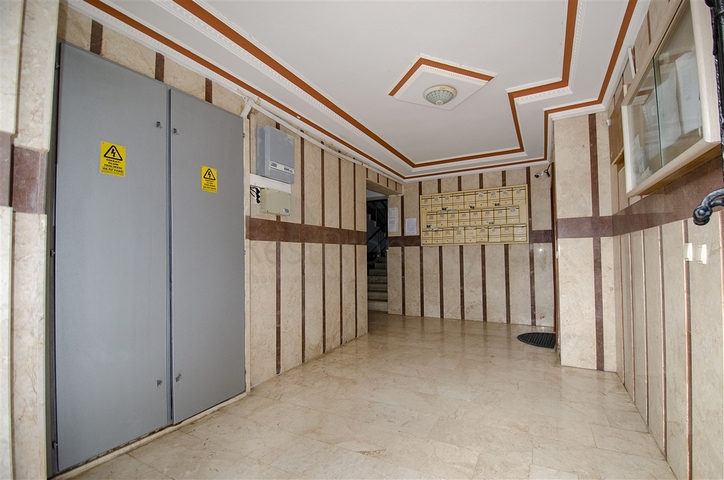 شقة 3 + 1 مع مطبخ منفصل في منطقة كوندو 200 م على البحر