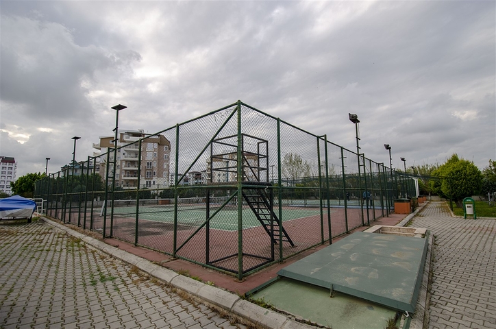 شقة 3 + 1 مع مطبخ منفصل في منطقة كوندو 200 م على البحر