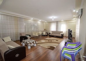 شقة 3 + 1 مع مطبخ منفصل في منطقة كوندو 200 م على البحر