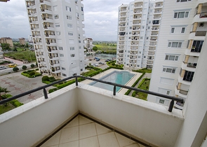 شقة 3 + 1 مع مطبخ منفصل في منطقة كوندو 200 م على البحر