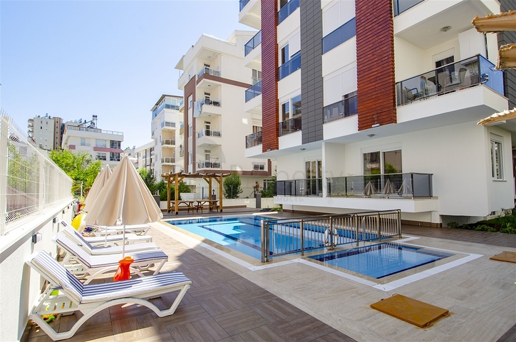 شقة 2 + 1 مع أثاث على مسافة قريبة من البحر