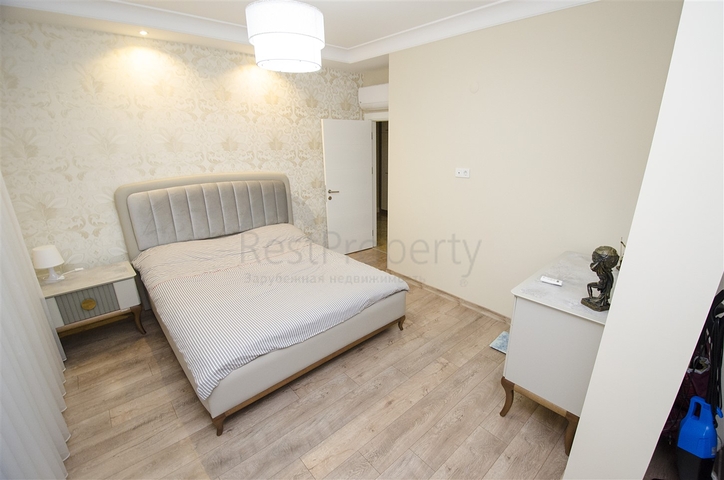 شقة 2 + 1 مع أثاث على مسافة قريبة من البحر