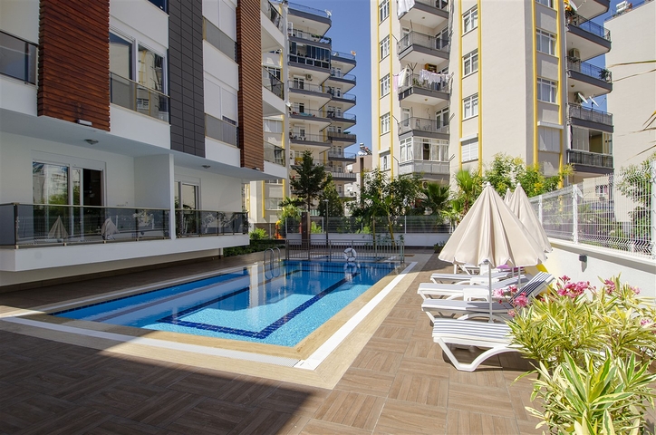 شقة 2 + 1 مع أثاث على مسافة قريبة من البحر