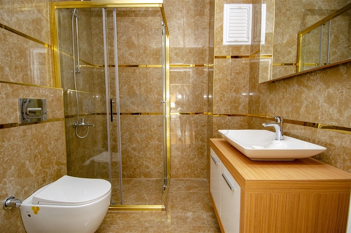 شقة 2 + 1 مع أثاث على مسافة قريبة من البحر