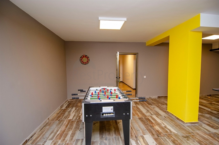 شقة 2 + 1 مع أثاث على مسافة قريبة من البحر