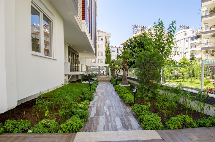 شقة 2 + 1 مع أثاث على مسافة قريبة من البحر