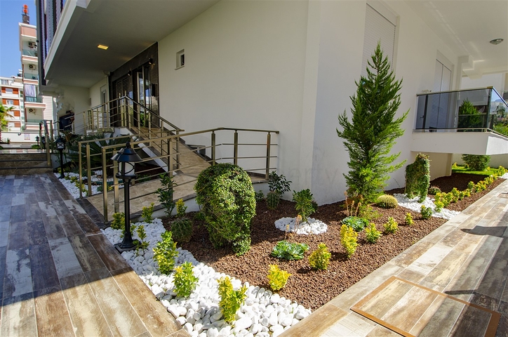 شقة 2 + 1 مع أثاث على مسافة قريبة من البحر