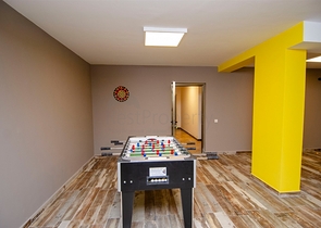 شقة 2 + 1 مع أثاث على مسافة قريبة من البحر