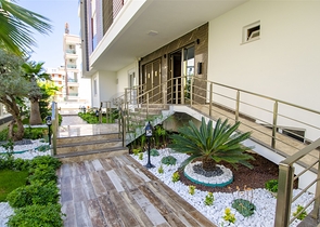 شقة 2 + 1 مع أثاث على مسافة قريبة من البحر