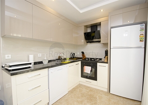 شقة 2 + 1 مع أثاث على مسافة قريبة من البحر