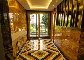 شقة 2 + 1 مع أثاث على مسافة قريبة من البحر