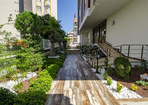 شقة 2 + 1 مع أثاث على مسافة قريبة من البحر