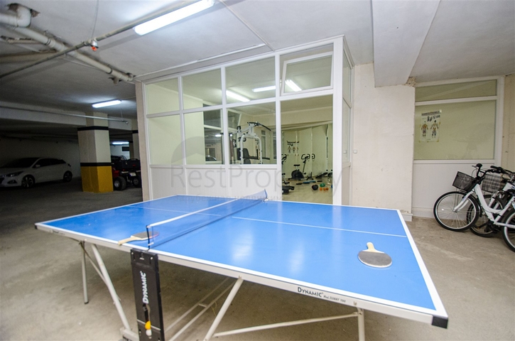 مجمع في كونيالتي بين جبال طوروس والبحر الأبيض المتوسط