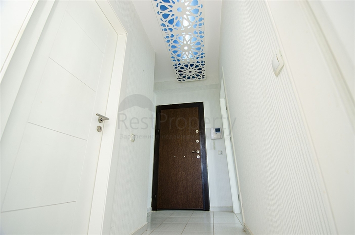 مجمع في كونيالتي بين جبال طوروس والبحر الأبيض المتوسط