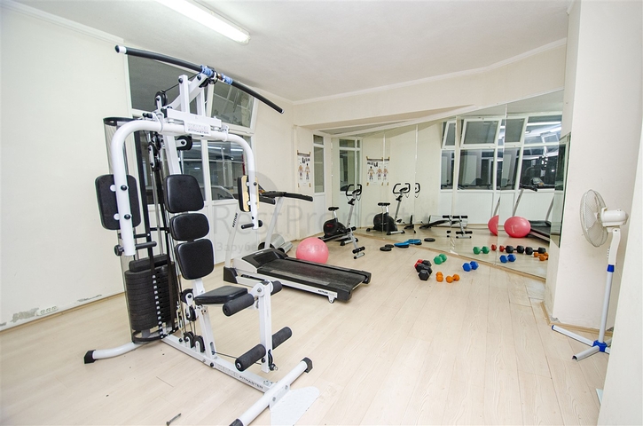 مجمع في كونيالتي بين جبال طوروس والبحر الأبيض المتوسط