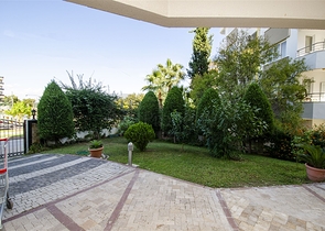 مجمع في كونيالتي بين جبال طوروس والبحر الأبيض المتوسط