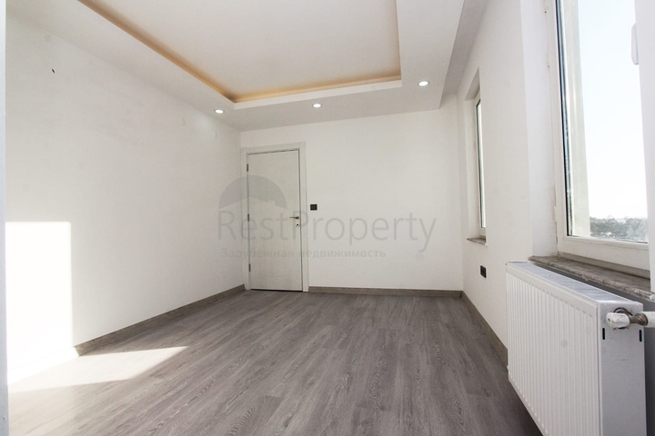 شقة 2 + 1 على مسافة قريبة من البحر في ليمان أنطاليا