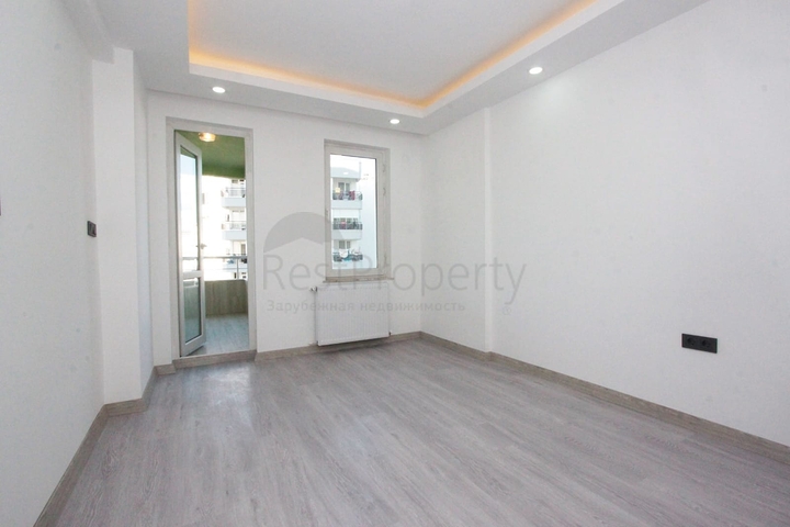 شقة 2 + 1 على مسافة قريبة من البحر في ليمان أنطاليا