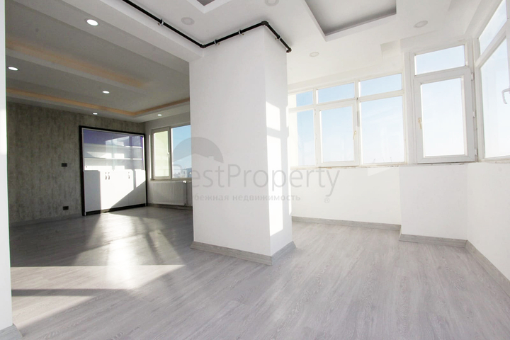 شقة 2 + 1 على مسافة قريبة من البحر في ليمان أنطاليا