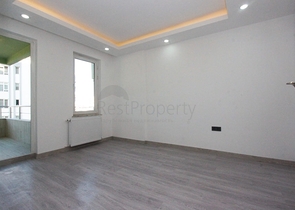 شقة 2 + 1 على مسافة قريبة من البحر في ليمان أنطاليا