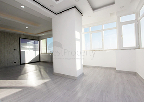 شقة 2 + 1 على مسافة قريبة من البحر في ليمان أنطاليا