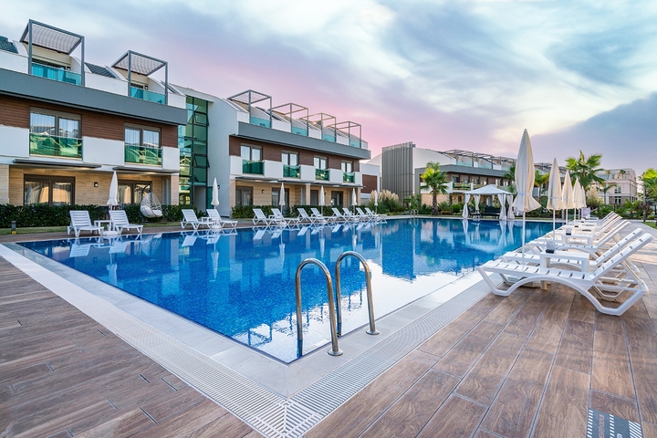 مشروع استثماري 5 دقائق من الشواطئ الرملية