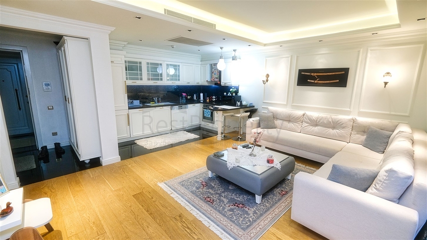 شقة 1 + 1 في مجمع فندقي على بعد 5 دقائق من البحر