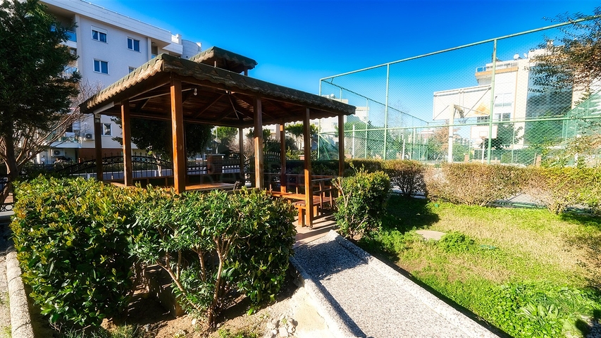 شقة 1 + 1 في مجمع فندقي على بعد 5 دقائق من البحر