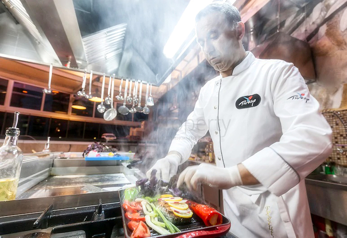 شقة 1 + 1 في مجمع فندقي على بعد 5 دقائق من البحر