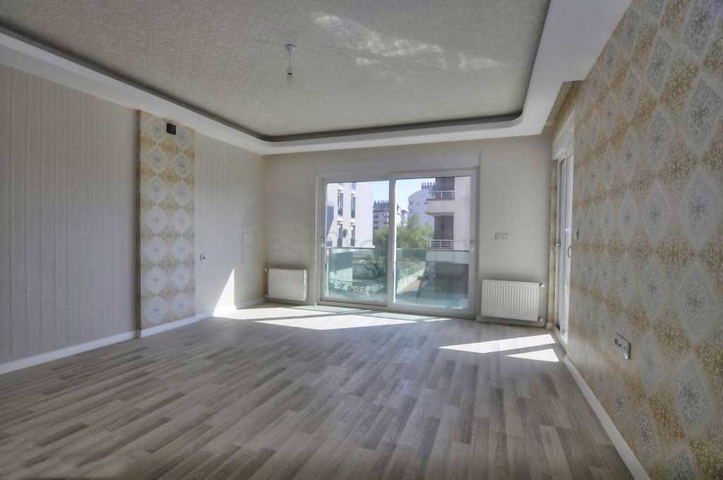 بنتهاوس واسع من 4 غرف نوم في كونيالتي أنطاليا