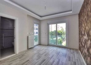 بنتهاوس واسع من 4 غرف نوم في كونيالتي أنطاليا