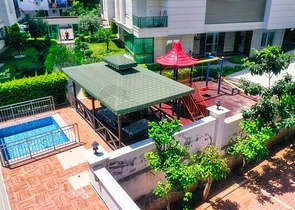 بنتهاوس واسع من 4 غرف نوم في كونيالتي أنطاليا