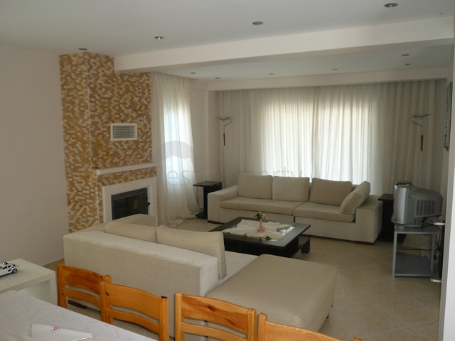 فيلا 5 + 1 بمنطقة فتحية