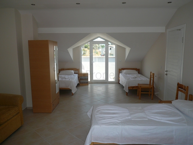 فيلا 5 + 1 بمنطقة فتحية