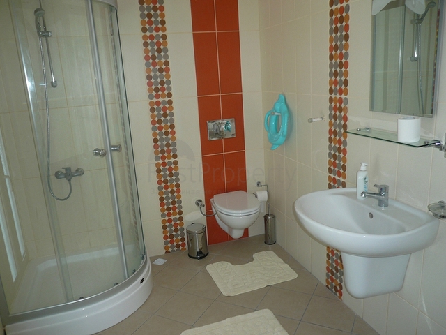 فيلا 5 + 1 بمنطقة فتحية