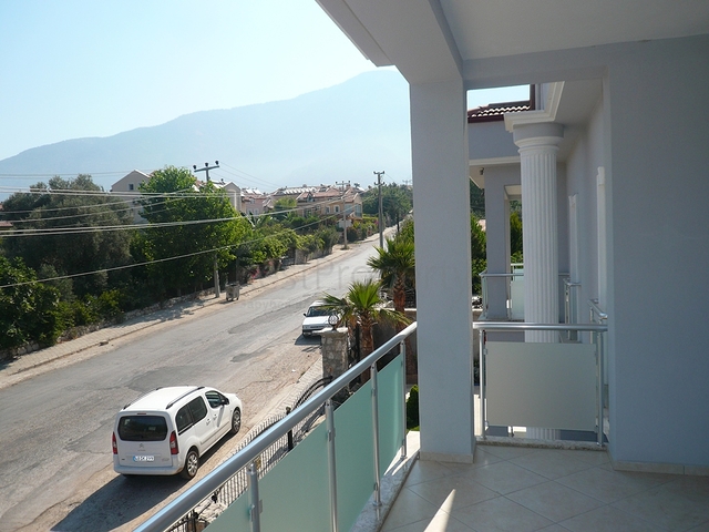 فيلا 5 + 1 بمنطقة فتحية