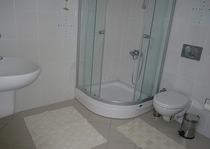 فيلا 5 + 1 بمنطقة فتحية