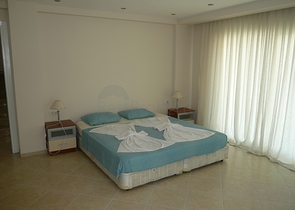 فيلا 5 + 1 بمنطقة فتحية