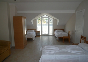 فيلا 5 + 1 بمنطقة فتحية