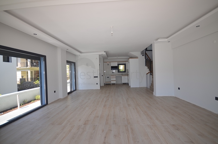 فيلا جديدة بمنطقة فتحية