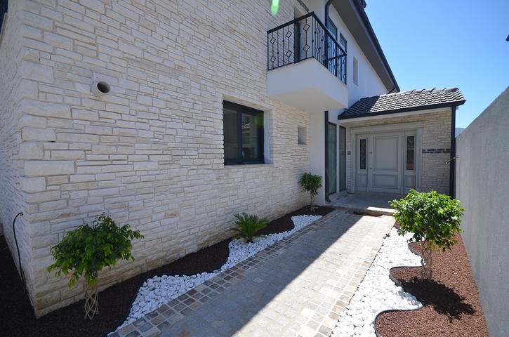 فيلا في منطقة فتحية