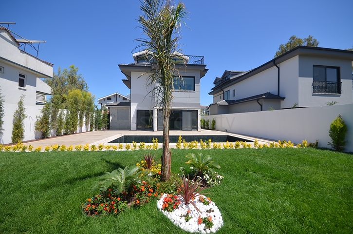 فيلا في منطقة فتحية