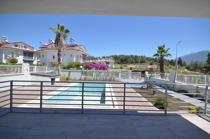 فيلا 4 + 1 بمنطقة فتحية