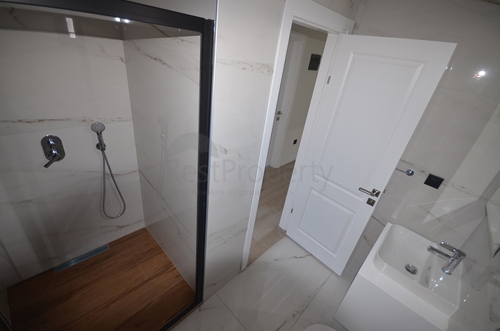 فيلا 4 + 1 بمنطقة فتحية