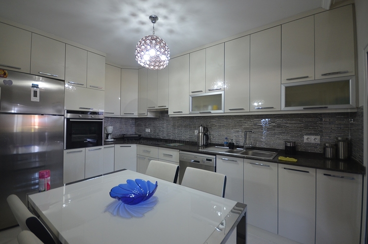 فيلا في منطقة فتحية