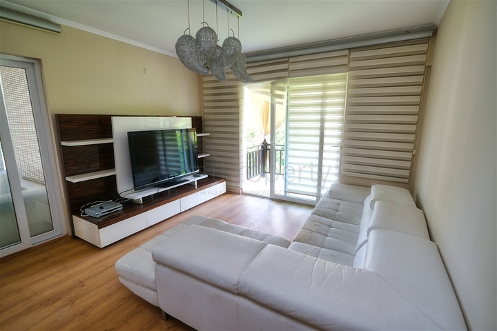 شقة مريحة ليست بعيدة عن البحر في منطقة خلابة في كيمير